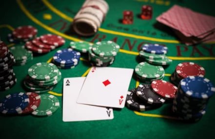 poker-themed casino browsing experience on bit 8999 with clear navigation